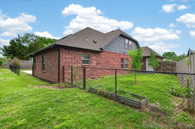 2316 Jefferson Road, Bartlesville, OK 74006