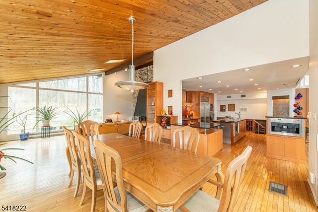 3 Davids Ln, Hillsborough Twp., NJ 08844