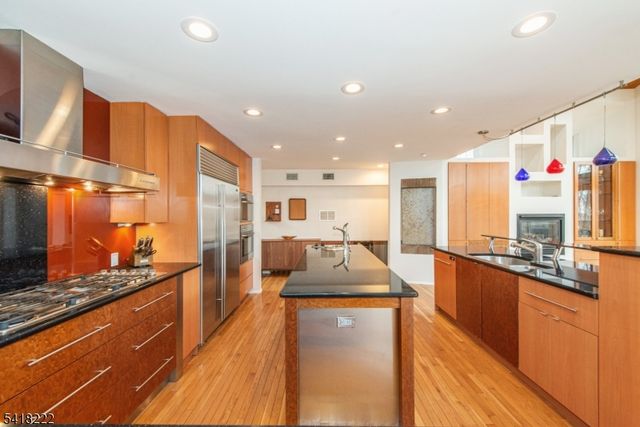 3 Davids Ln, Hillsborough Twp., NJ 08844