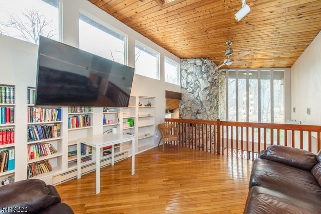 3 Davids Ln, Hillsborough Twp., NJ 08844