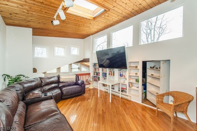 3 Davids Ln, Hillsborough Twp., NJ 08844