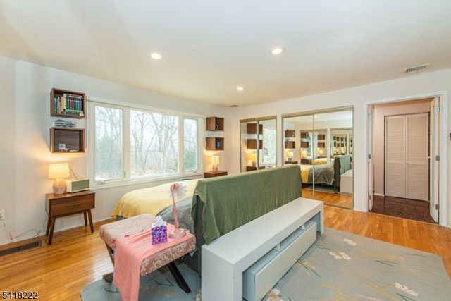 3 Davids Ln, Hillsborough Twp., NJ 08844