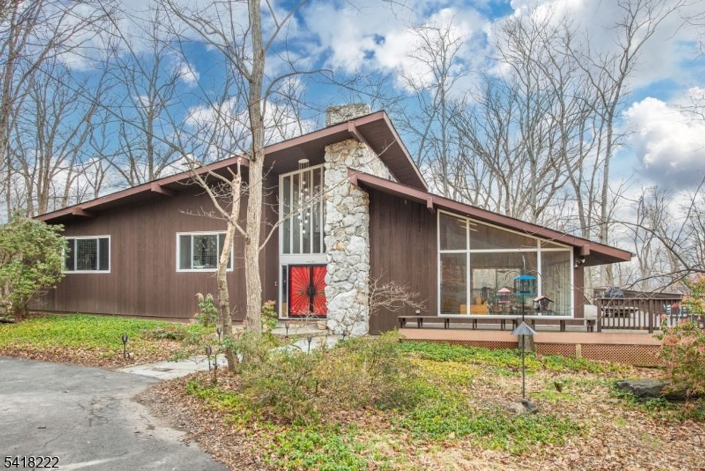 3 Davids Ln, Hillsborough Twp., NJ 08844