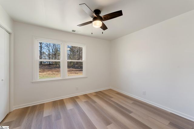 112 Camelot Drive, Belton, SC 29627