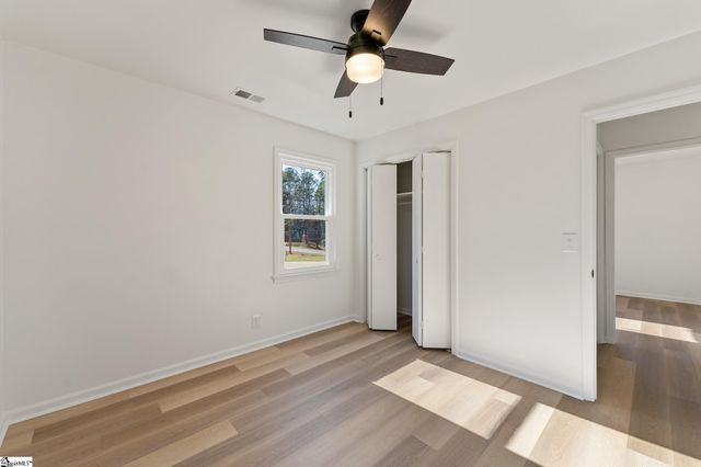 112 Camelot Drive, Belton, SC 29627