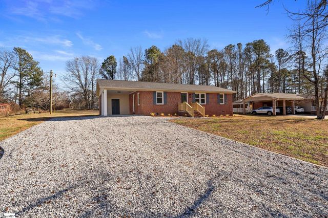 112 Camelot Drive, Belton, SC 29627