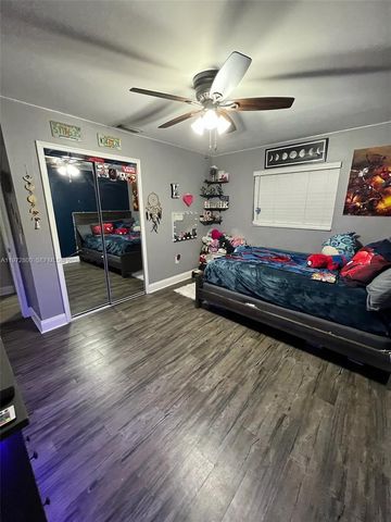 11421 NW 30th Pl, Sunrise, FL 33323