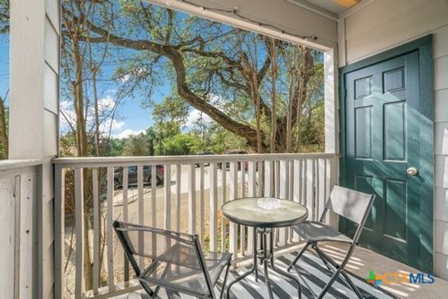 1005 N Lbj Drive B1, San Marcos, TX 78666