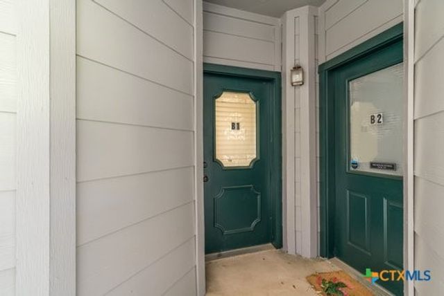 1005 N Lbj Drive B1, San Marcos, TX 78666