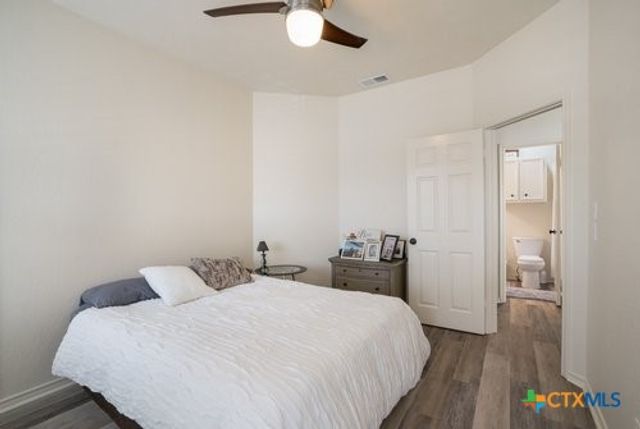 1005 N Lbj Drive B1, San Marcos, TX 78666