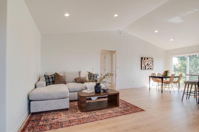 6093 Martin Lane W, West Fargo, ND 58078