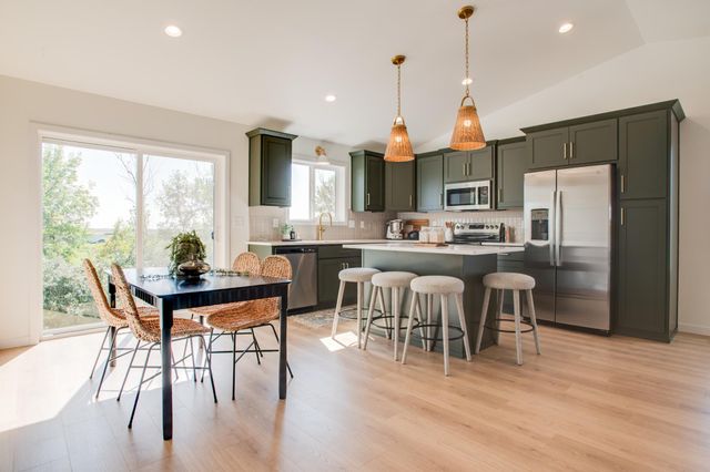 6093 Martin Lane W, West Fargo, ND 58078