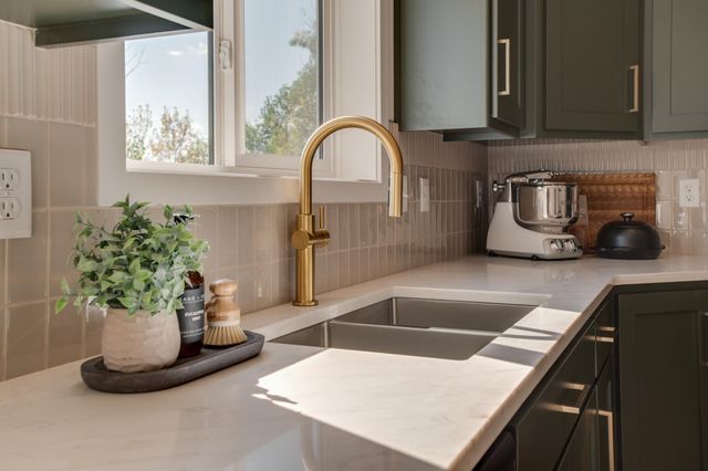 6093 Martin Lane W, West Fargo, ND 58078