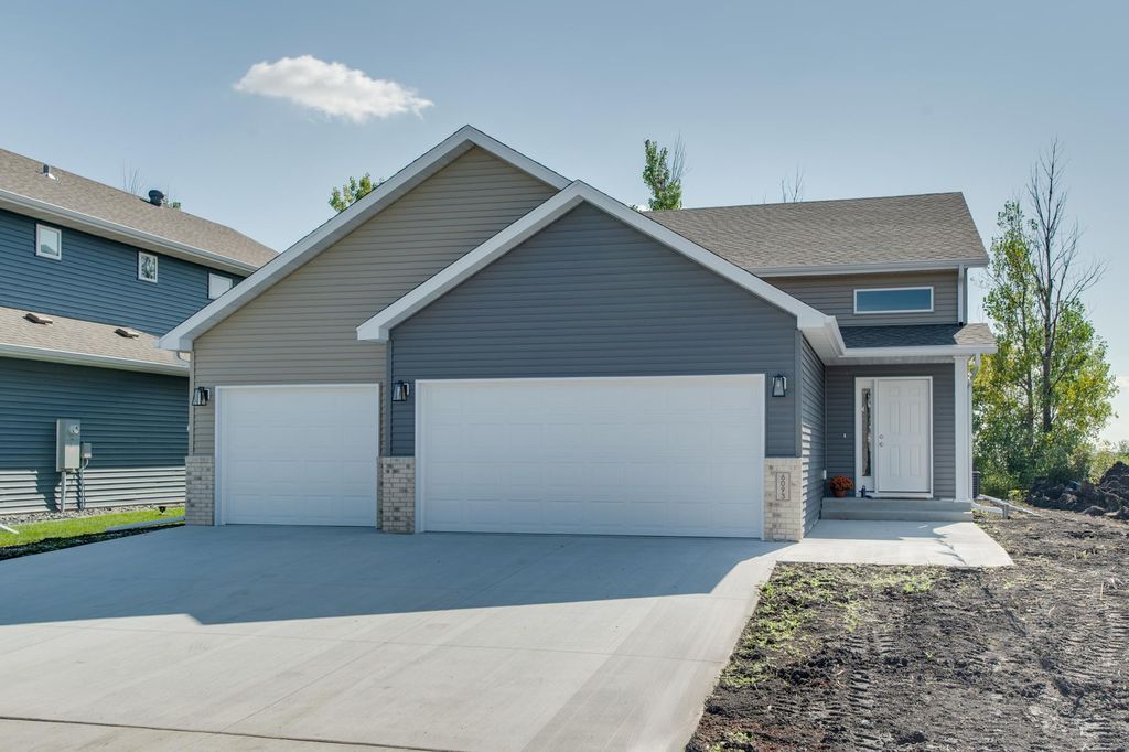 6093 Martin Lane W, West Fargo, ND 58078