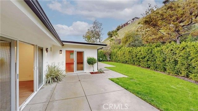 3119 Mesa Verde, Burbank, CA 91504