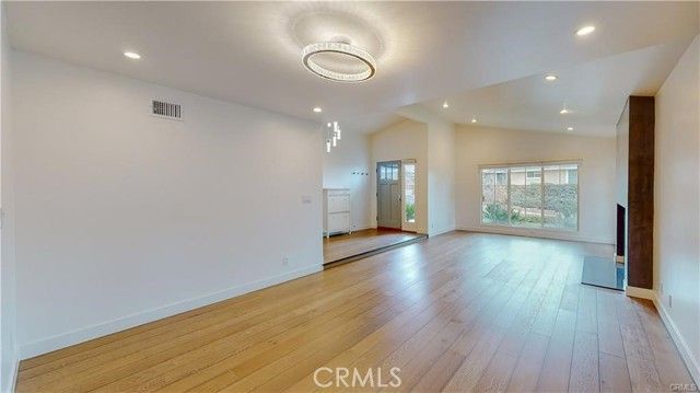 3119 Mesa Verde, Burbank, CA 91504