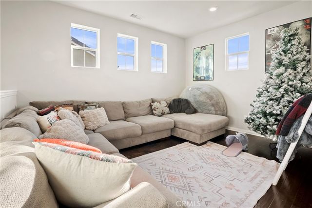 521 N Santa Paula, Santa Paula, CA 93060