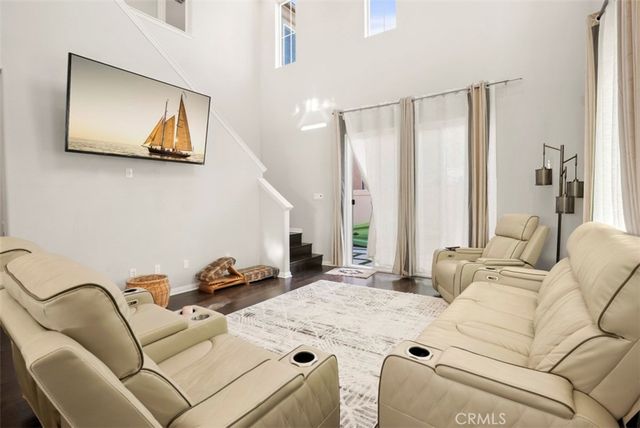 521 N Santa Paula, Santa Paula, CA 93060