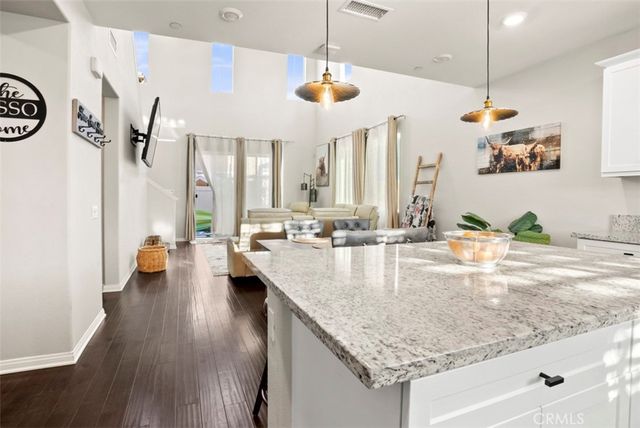 521 N Santa Paula, Santa Paula, CA 93060