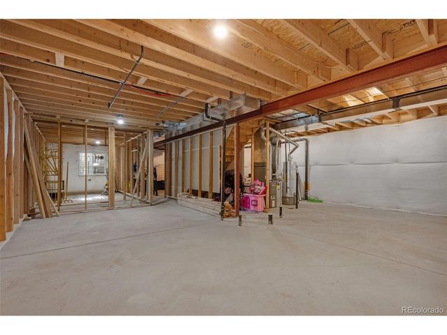 84 S 4th Ave, Deer Trail, CO 80105