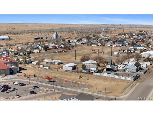 84 S 4th Ave, Deer Trail, CO 80105