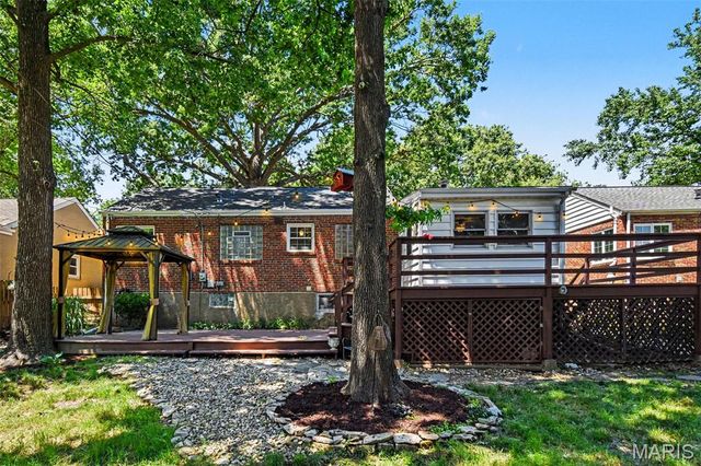 1310 Lanvale Drive, Webster Groves, MO 63119