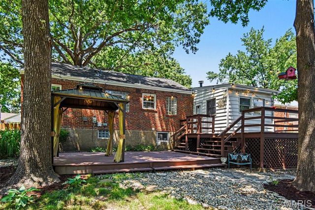 1310 Lanvale Drive, Webster Groves, MO 63119