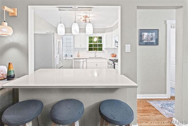 1310 Lanvale Drive, Webster Groves, MO 63119