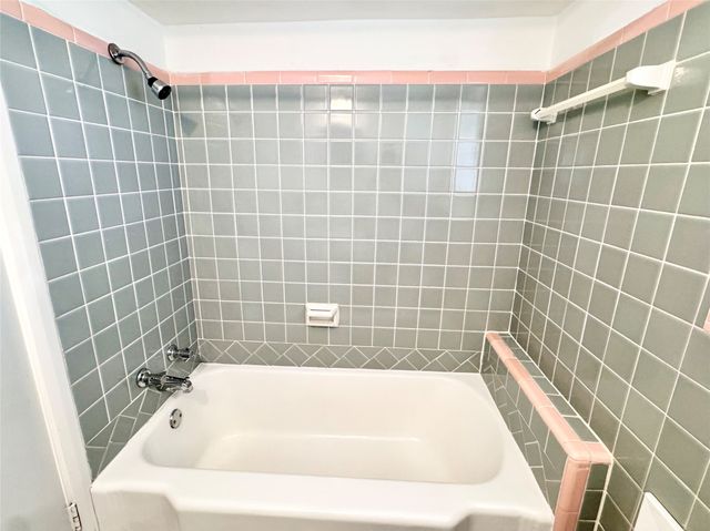 6126 Tremont Street, Dallas, TX 75214