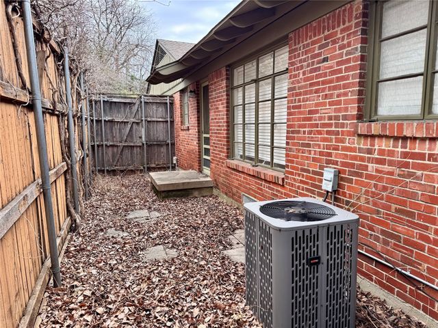 6126 Tremont Street, Dallas, TX 75214