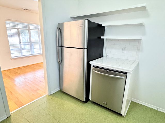 6126 Tremont Street, Dallas, TX 75214