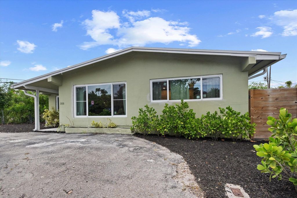 2121 Parker Avenue, West Palm Beach, FL 33401