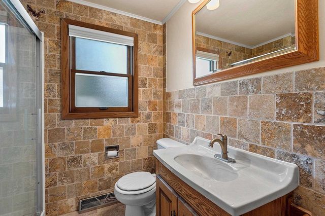 1934 DEBRA LANE, Green Bay, WI 54302