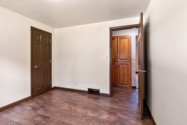 1934 DEBRA LANE, Green Bay, WI 54302