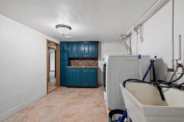 1934 DEBRA LANE, Green Bay, WI 54302