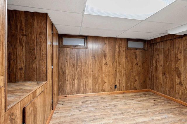 1934 DEBRA LANE, Green Bay, WI 54302