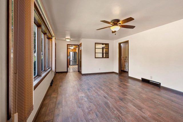 1934 DEBRA LANE, Green Bay, WI 54302