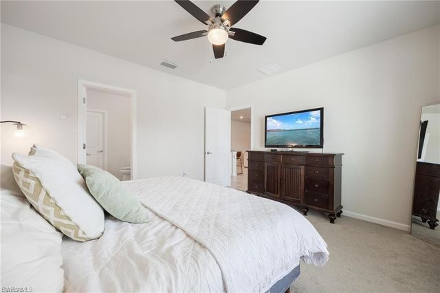 10882 Firebush CIR, North Fort Myers, FL 33917