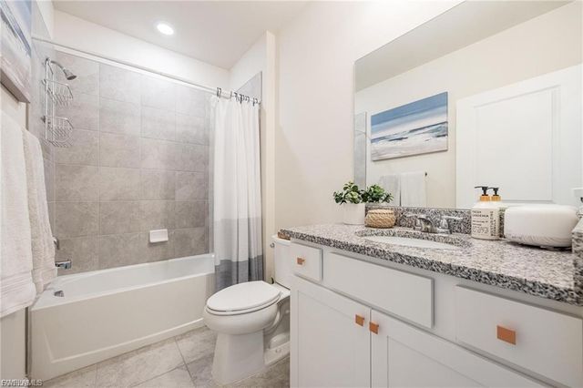 10882 Firebush CIR, North Fort Myers, FL 33917