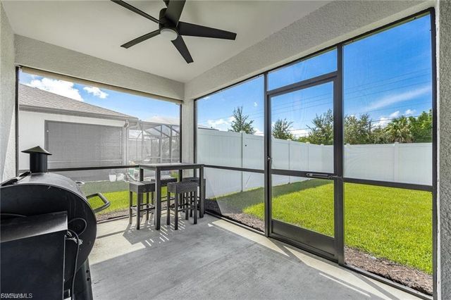 10882 Firebush CIR, North Fort Myers, FL 33917