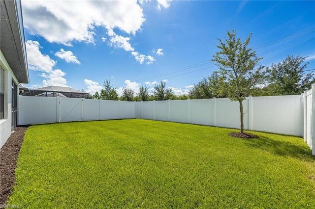10882 Firebush CIR, North Fort Myers, FL 33917