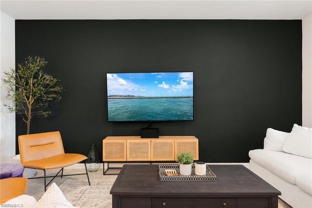 10882 Firebush CIR, North Fort Myers, FL 33917