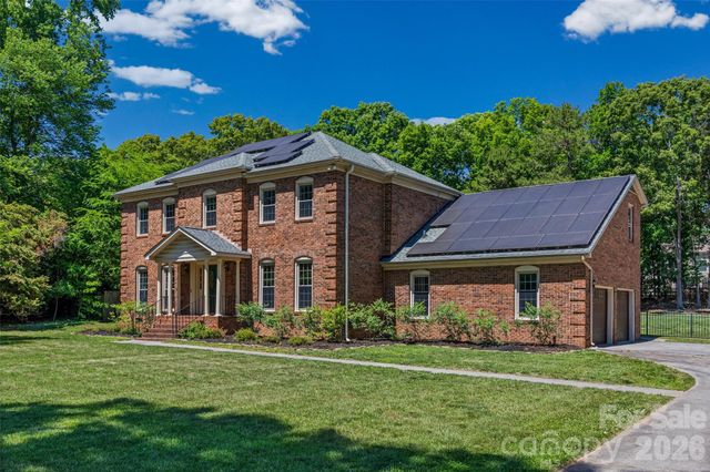 2115 E Providence Drive, Charlotte, NC 28270