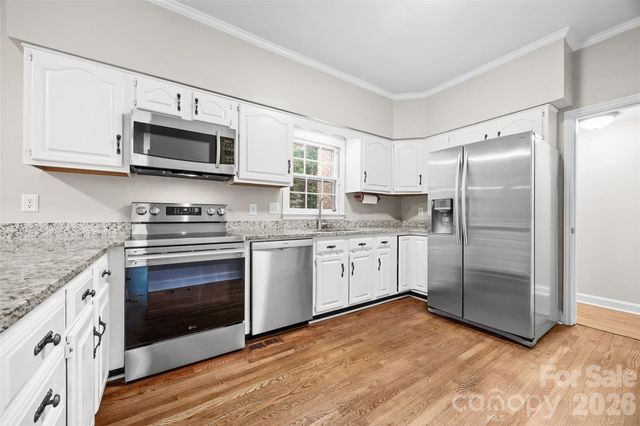 2115 E Providence Drive, Charlotte, NC 28270