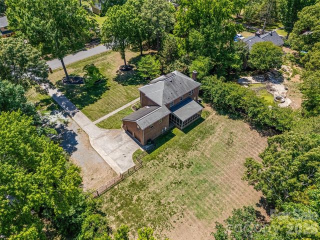 2115 E Providence Drive, Charlotte, NC 28270