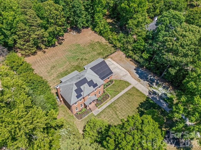 2115 E Providence Drive, Charlotte, NC 28270