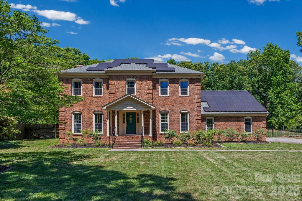2115 E Providence Drive, Charlotte, NC 28270