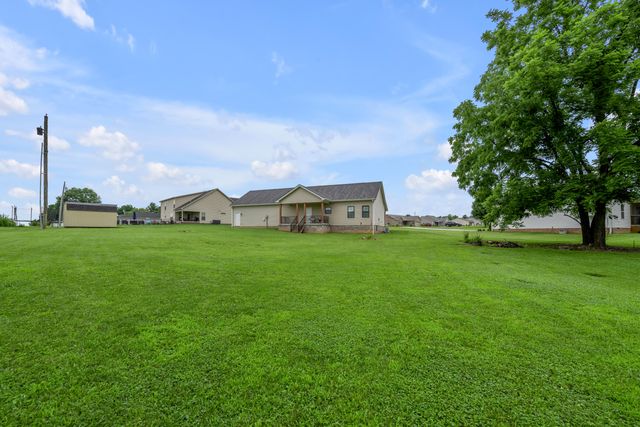 1082 Johns Way, Lawrenceburg, KY 40342