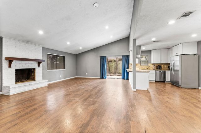 23135 Birnam Wood Boulevard, Spring, TX 77373