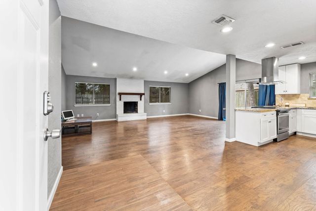 23135 Birnam Wood Boulevard, Spring, TX 77373